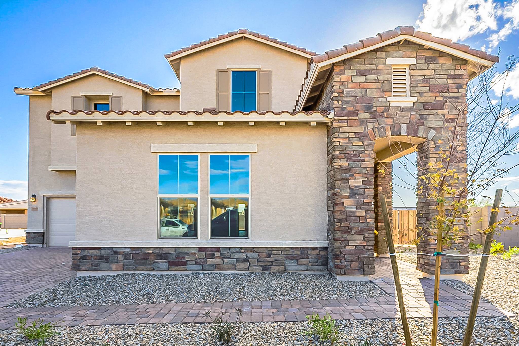 Building vs Buying Your Home: Which is Best? | OneAZ Credit Union, image size:2048x1365